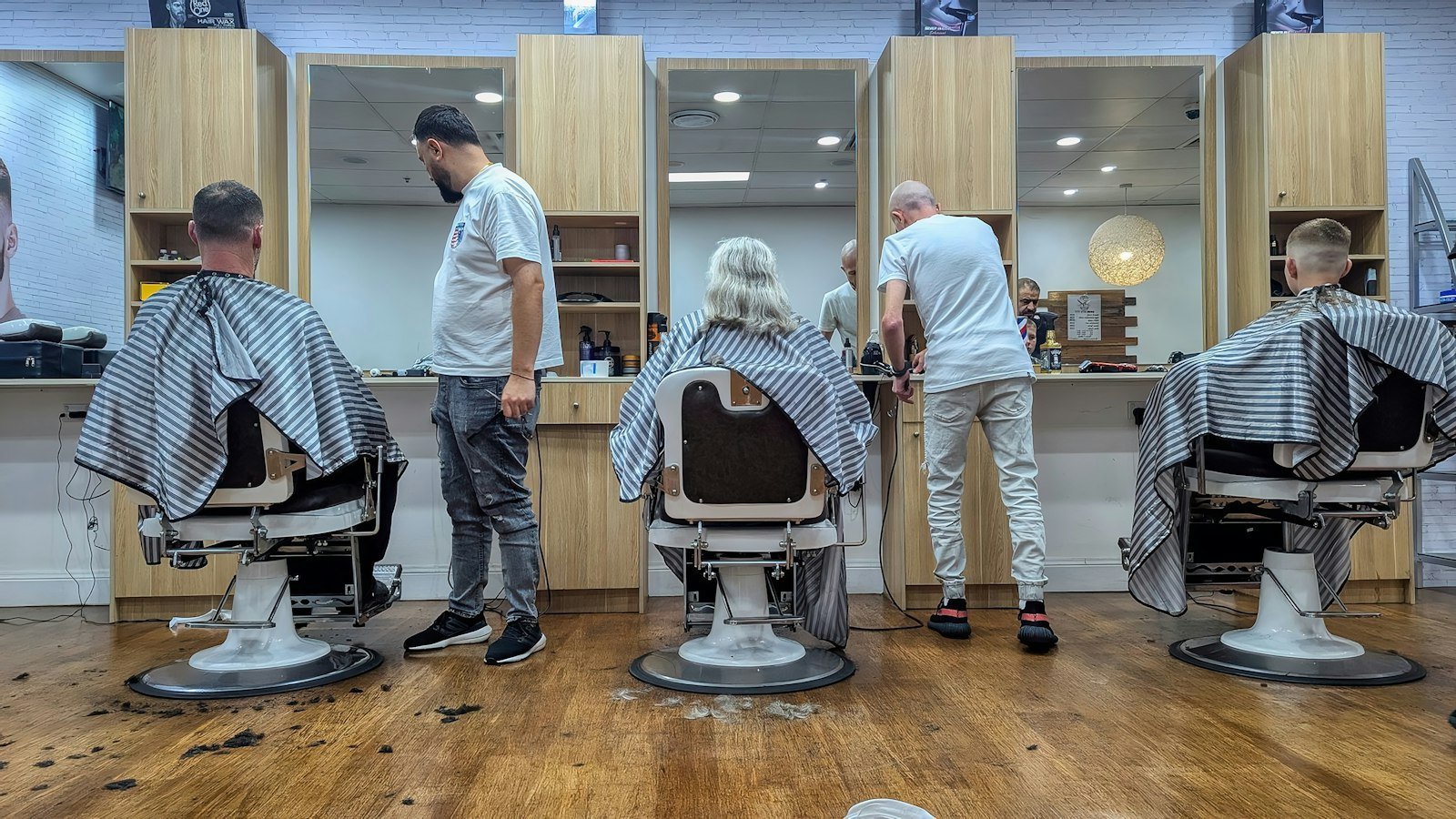 Prerna Parlour hair styling